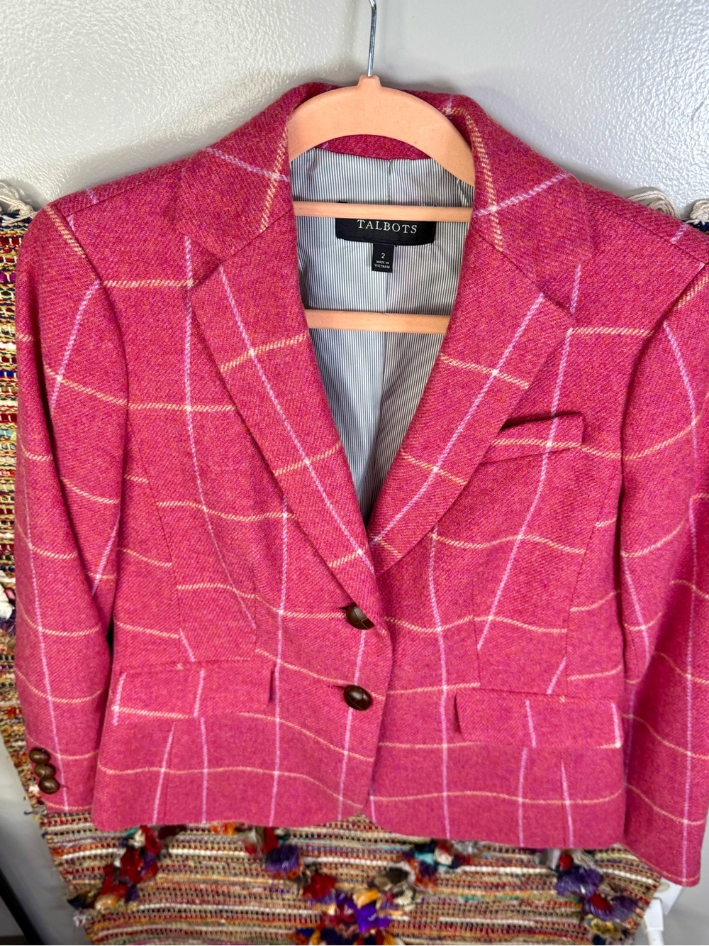 Talbots Pink Windowpane Wool-Blend Blazer size 2 Wooden Buttons - Picture 3 of 5